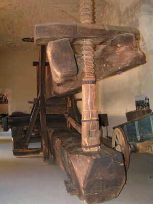 GRAND PRESSOIR AU MUSÉE DE L'ARMAGNAC