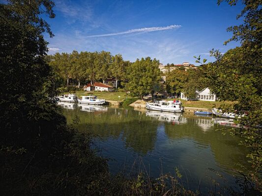 VILLAGE DE VALENCE SUR BAISE