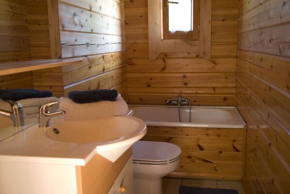 LES CHALETS DE GRAZIMIS