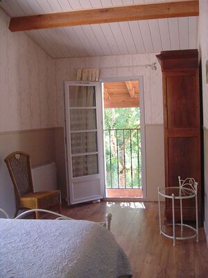 Chambre avec lit double