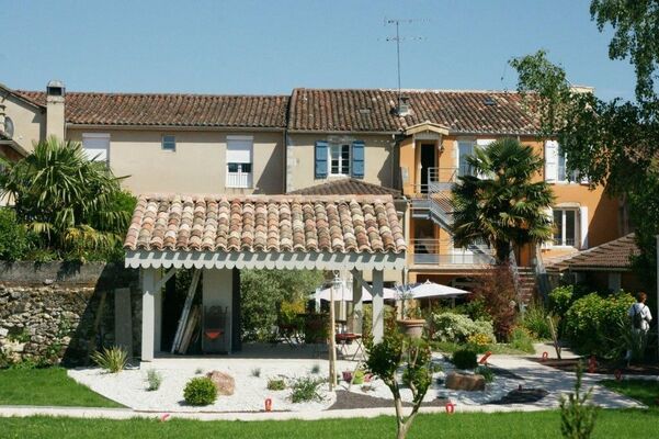Terrasse couverte aménagée