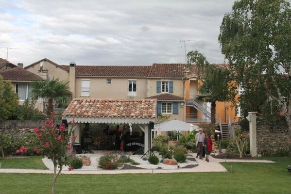 HOTEL LE CONTINENTAL