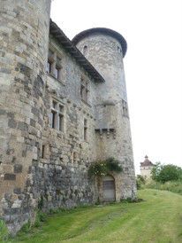 TOUR MÉDIÉVALE