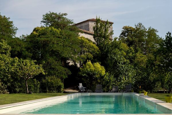 LE CASTEL PIERRE