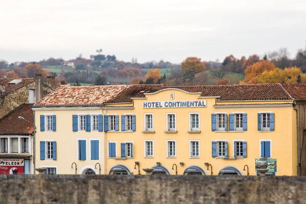 Hôtel avec vue sur la rivière Baïse