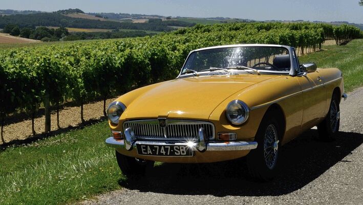 CLASSIC CARS