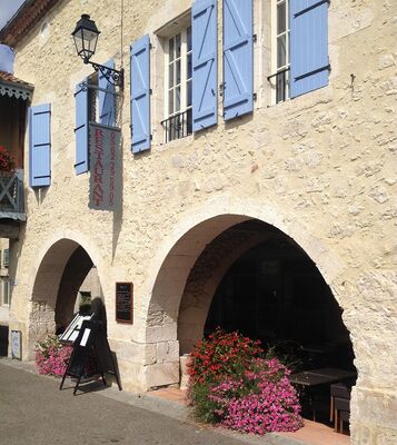 LE PHÉNOMÈNE DES BASTIDES