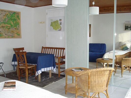 Salle à manger lumineuse