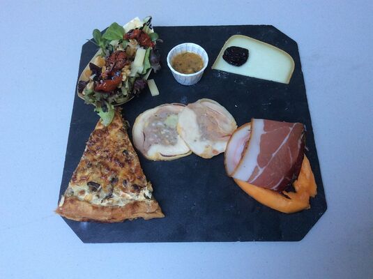 LE CARROUSSEL GOURMAND
