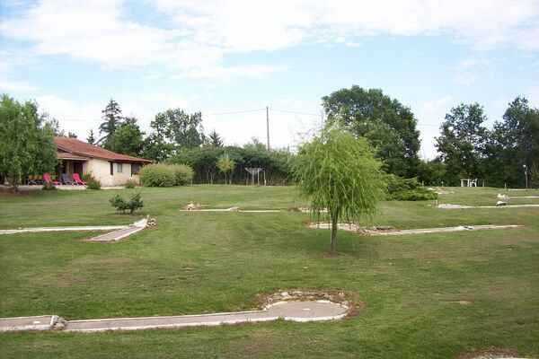 Parc et jardin avec mini-golf