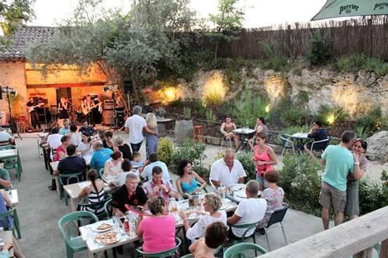 Repas au Restaurant l'Estanquet de Larressingle