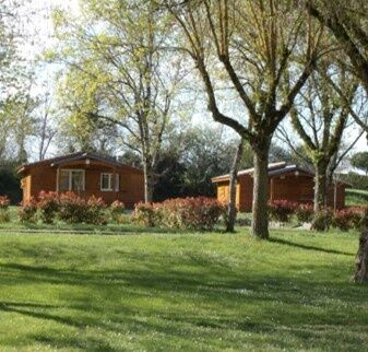 Chalet du Camping de l'Argenté à Condom