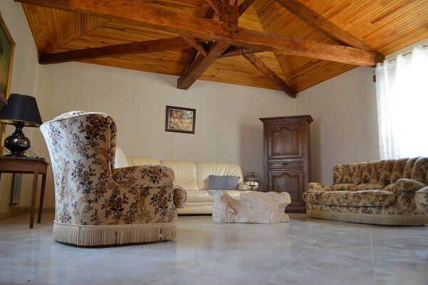 GRAND SALON