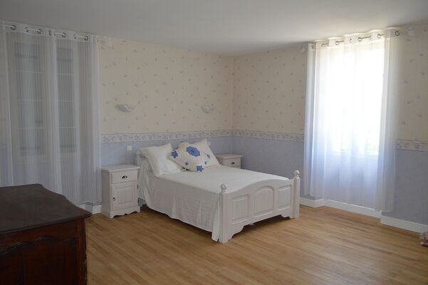 CHAMBRE DOUBLE SPACIEUSE