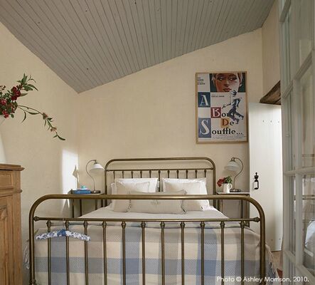 Chambre avec lit double