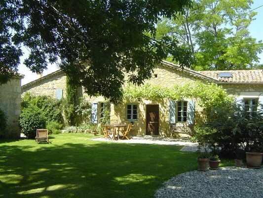 CHAMBRE D'HÔTES À LA CAMPAGNE GERDS