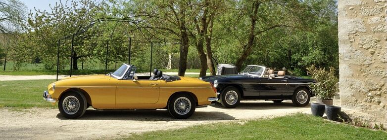 CLASSIC CARS