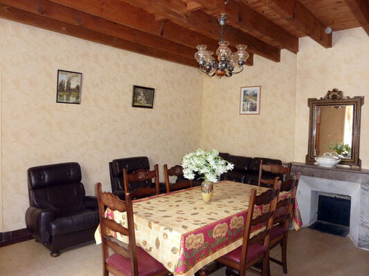 PHOTO2