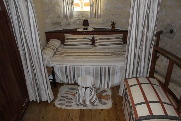 PHOTO8