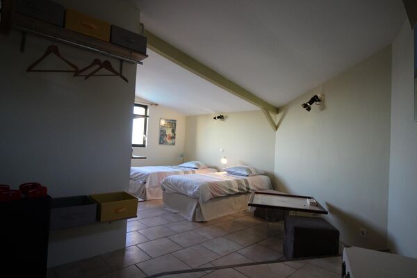 PHOTO1