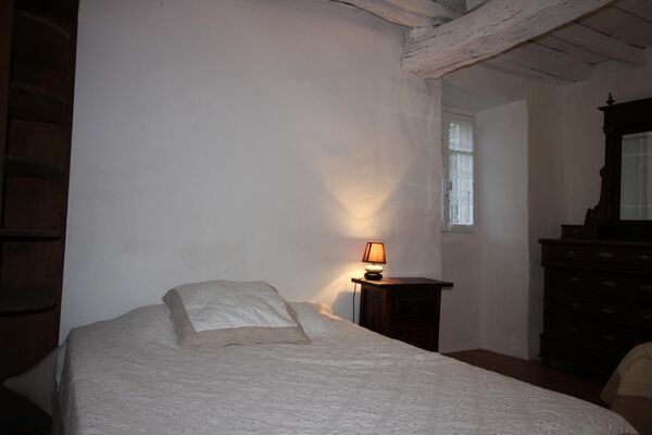 PHOTO2