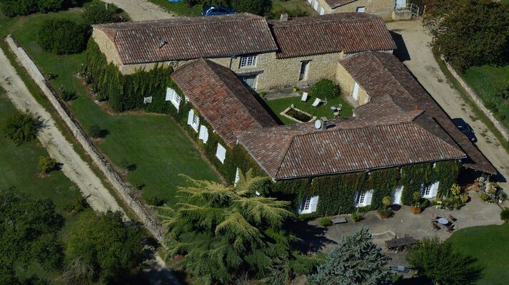 PHOTO1