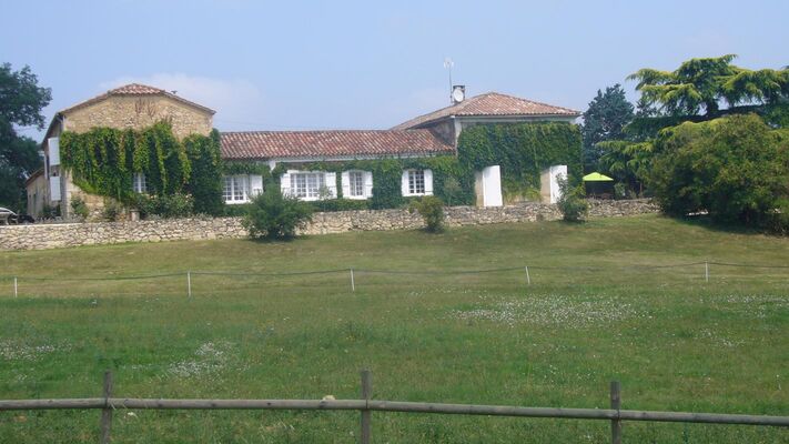 PHOTO2