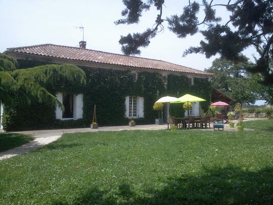 PHOTO3