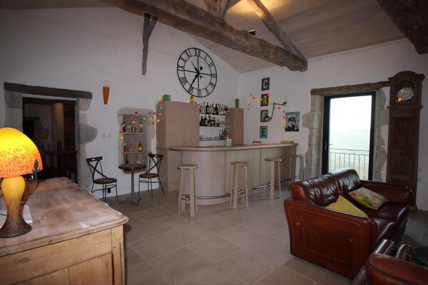 PHOTO8