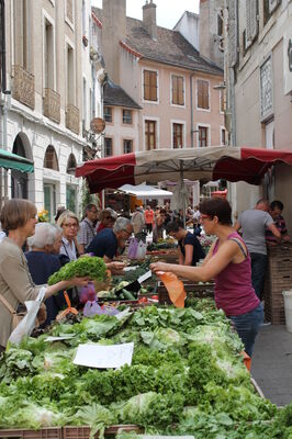 Chalon-sur-Saone-rue-pietonnes-centre-ville-commerces-OT--27-