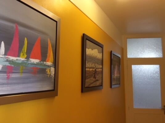 Madame-Lemarie-Marie-Paule-Dinard--couloir