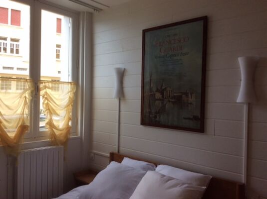 Madame-Lemarie-Marie-Paule-Dinard-chambre-bouble-3eme-photo