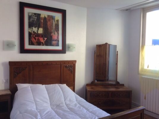 Madame-Lemarie-Marie-Paule-Dinard-chambre-double