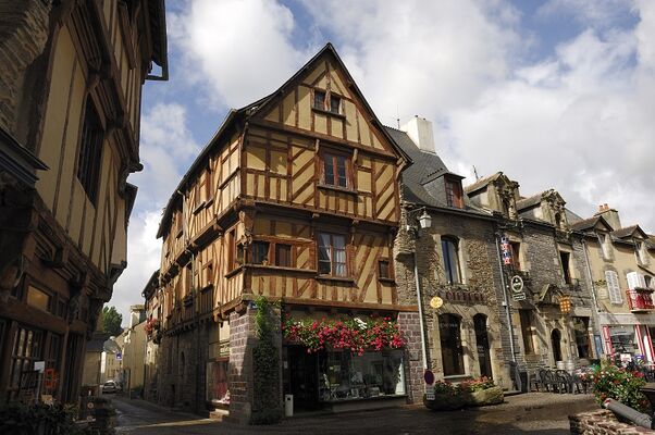 Malestroit Bouffay maison du Pélican