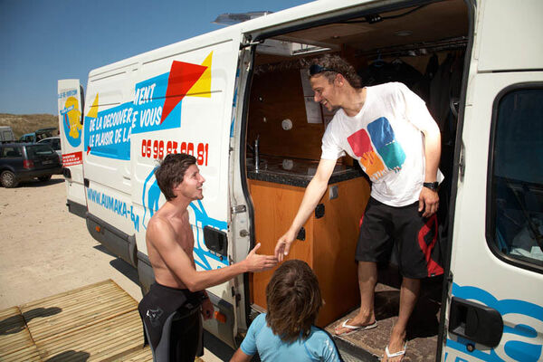 Aumaka Surf School