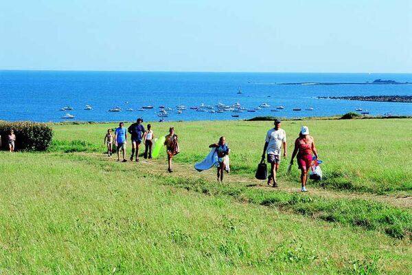 Airotel "Le Raguenès Plage" International