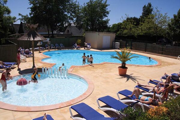 CAMPING LES GENETS