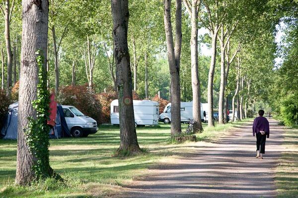 CAMPING MERLIN L'ENCHANTEUR