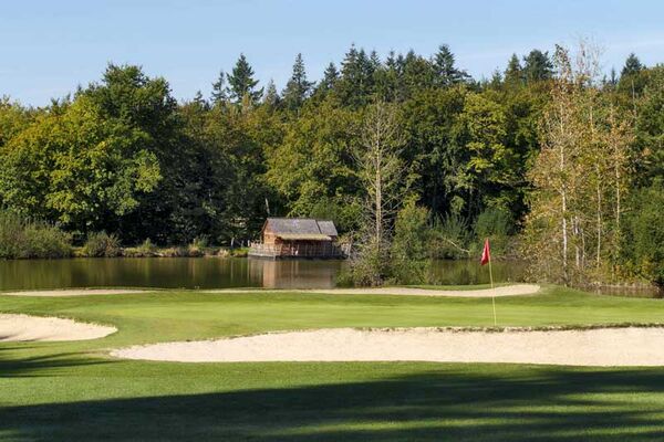 Les Ormes, Golf & Resort