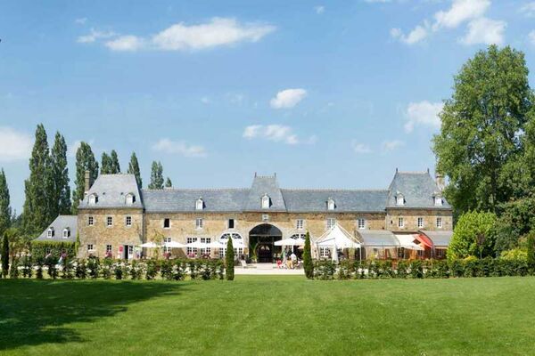 Les Ormes, Golf & Resort