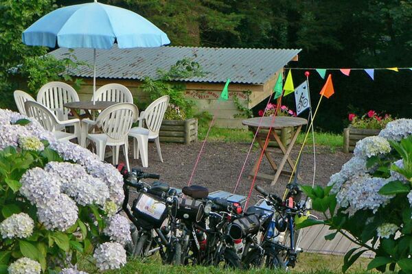 Camping Pied à Terre à Loquéran