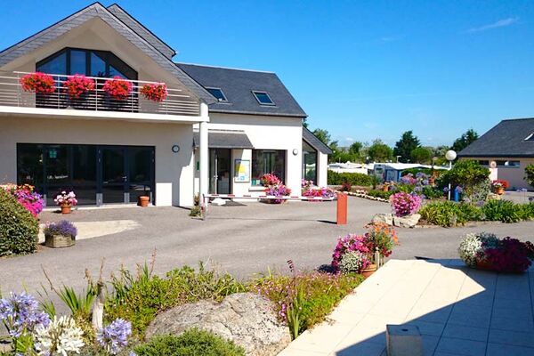 Camping le Grand Bleu