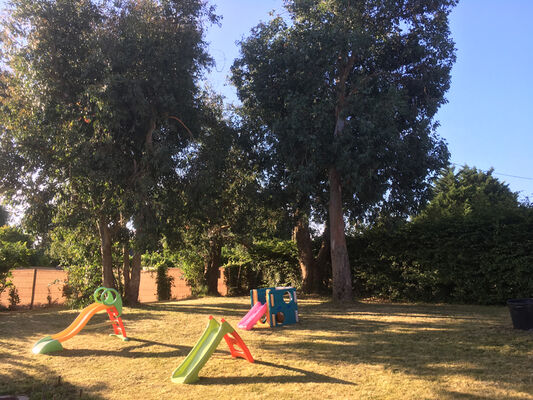 DESCARREGA.Jardin et jeux pour enfants.Cancale