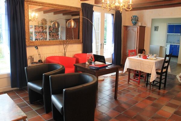 Domaine des 2 Mers - salon