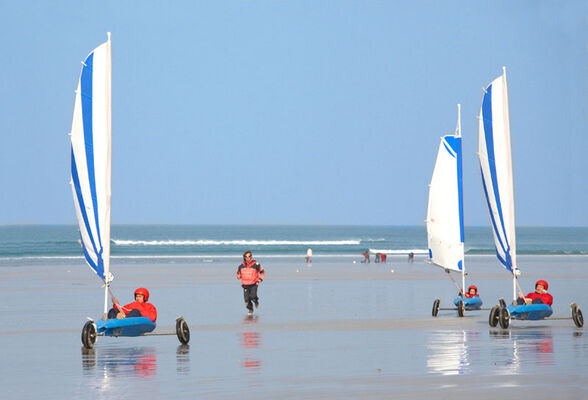 Ecole de Char à Voile Plein Ouest