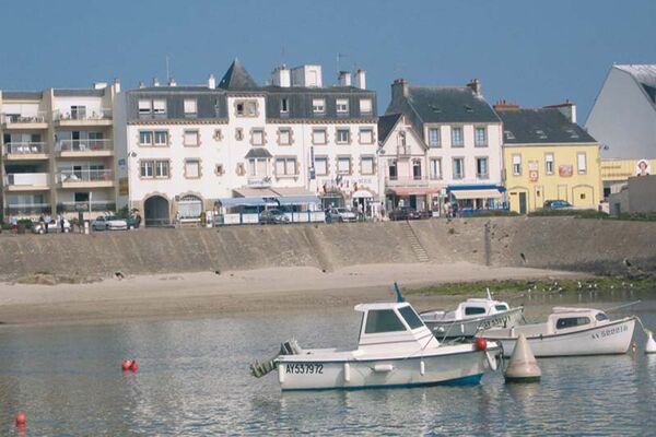 HOTEL DE LA MER