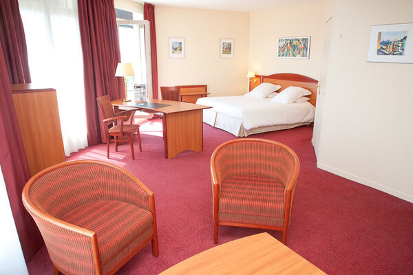 Hôtel Kyriad Nantes Gare