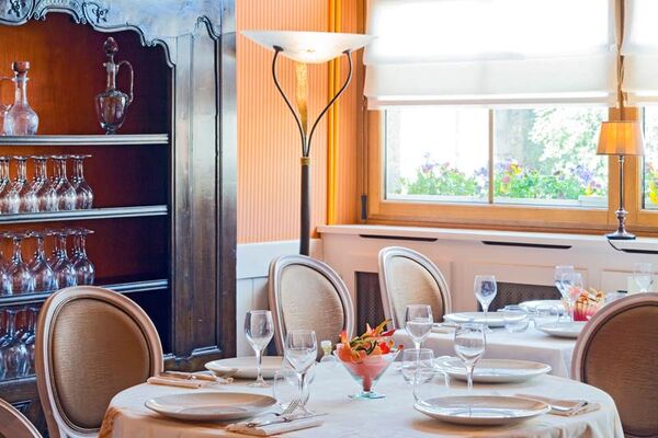 Hôtel-Restaurant Au Relais du Porhoët