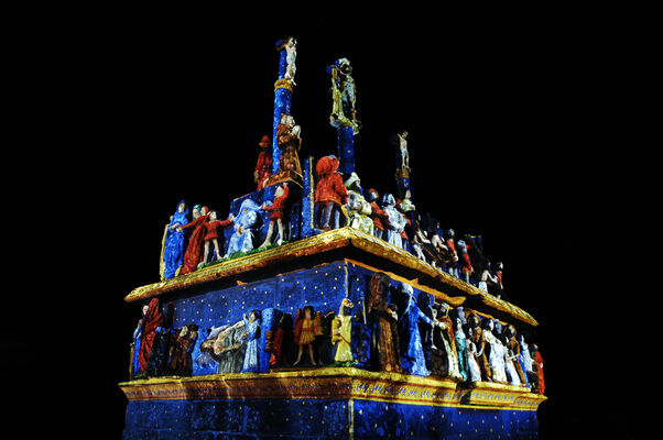 Illumination-du-calavaire-de-Tronoen---Saint-Jean-Trolimon---Pays-Bigouden