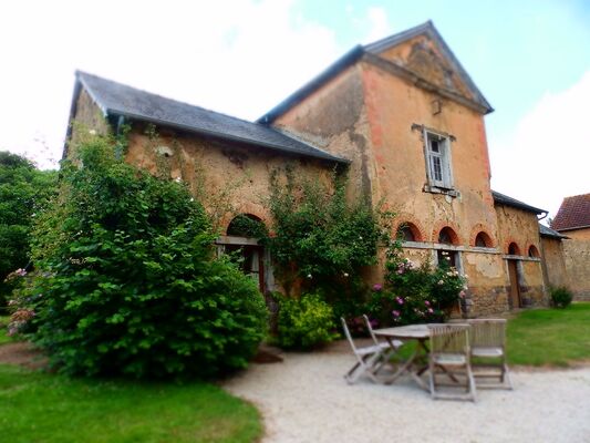 Le-Logis-du-Chateau-Pin-3